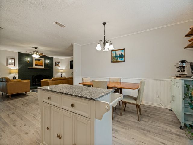 410 E White Street, Pilot Point, TX 76258
