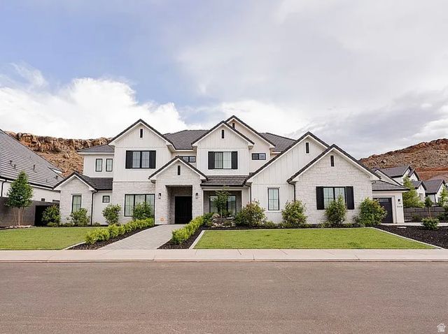 3318 E LIVE OAK DR, St. George, UT 84790