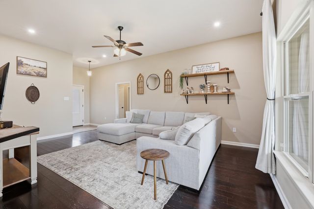 2000 Saint Bernard St, Thibodaux, LA 70301
