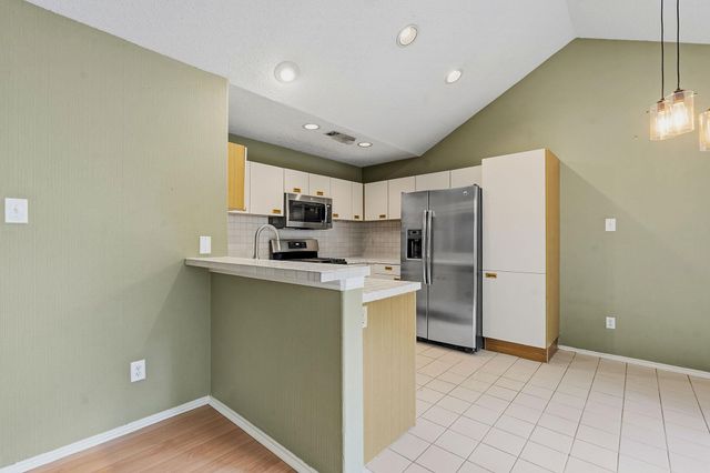 4305 Bonnell Vista CV A-6, Austin, TX 78731