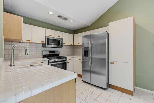 4305 Bonnell Vista CV A-6, Austin, TX 78731