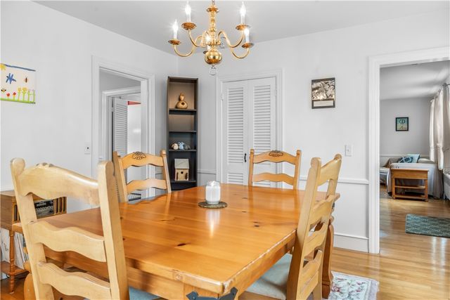 80 Kingswood Road, Bristol, RI 02809