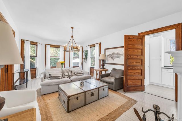 64 S Howells Point Road, Bellport Village, NY 11713