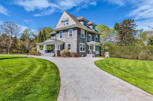 64 S Howells Point Road, Bellport Village, NY 11713