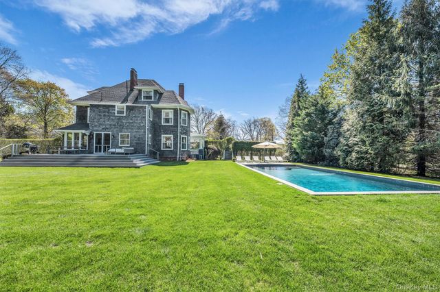 64 S Howells Point Road, Bellport Village, NY 11713