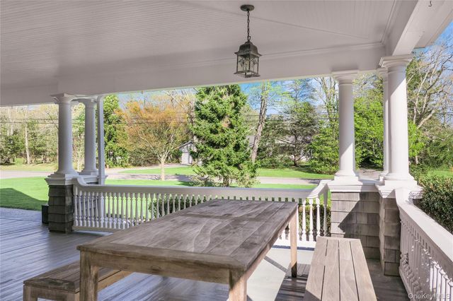 64 S Howells Point Road, Bellport Village, NY 11713