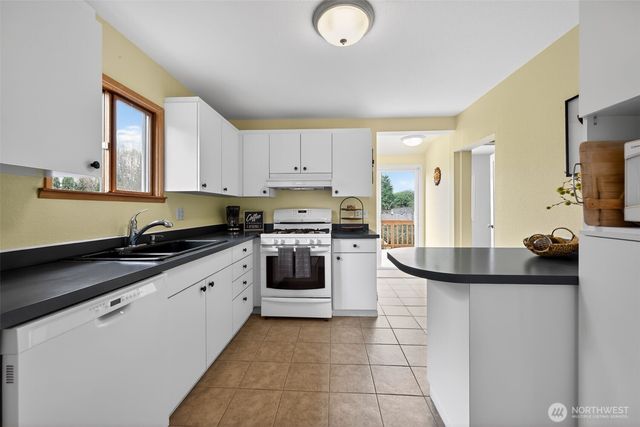 3931 Friday Avenue, Everett, WA 98201