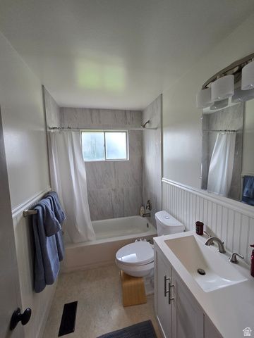 686 E 2ND ST, Ogden, UT 84404