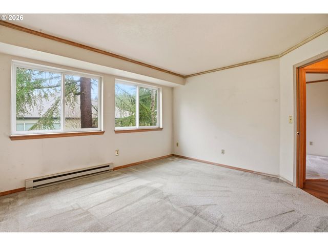 5059 FOOTHILLS Dr E, Lake Oswego, OR 97034