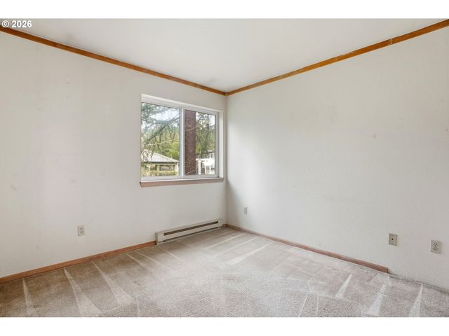 5059 FOOTHILLS Dr E, Lake Oswego, OR 97034