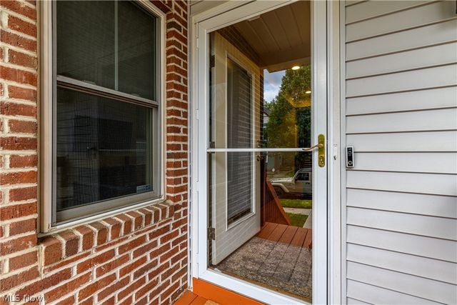 2135 W 6th Street, Cleveland, OH 44113