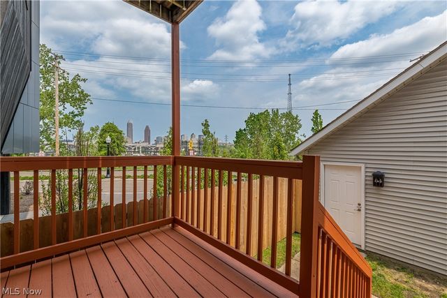 2135 W 6th Street, Cleveland, OH 44113