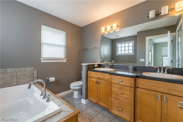 2135 W 6th Street, Cleveland, OH 44113