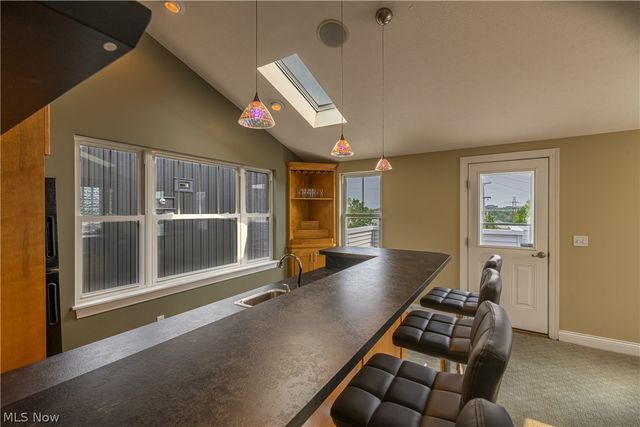 2135 W 6th Street, Cleveland, OH 44113