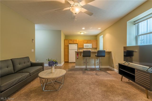 2135 W 6th Street, Cleveland, OH 44113