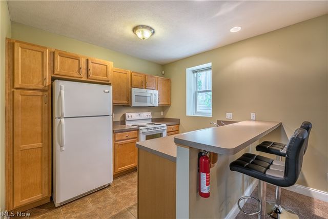 2135 W 6th Street, Cleveland, OH 44113