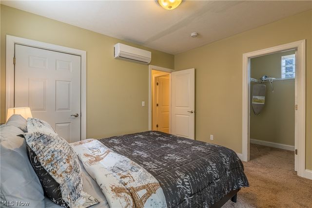 2135 W 6th Street, Cleveland, OH 44113