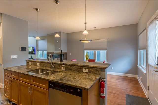 2135 W 6th Street, Cleveland, OH 44113