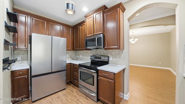 4480 DEERWOOD LAKE Parkway 236, Jacksonville, FL 32216