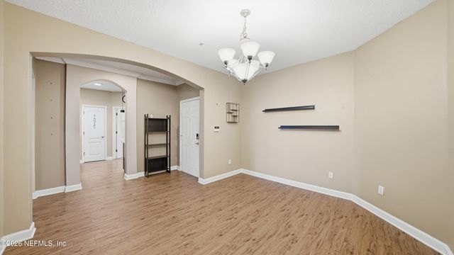 4480 DEERWOOD LAKE Parkway 236, Jacksonville, FL 32216