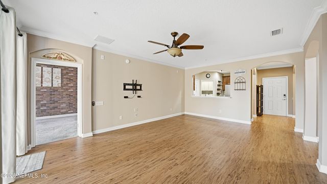 4480 DEERWOOD LAKE Parkway 236, Jacksonville, FL 32216