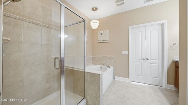 4480 DEERWOOD LAKE Parkway 236, Jacksonville, FL 32216