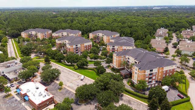 4480 DEERWOOD LAKE Parkway 236, Jacksonville, FL 32216