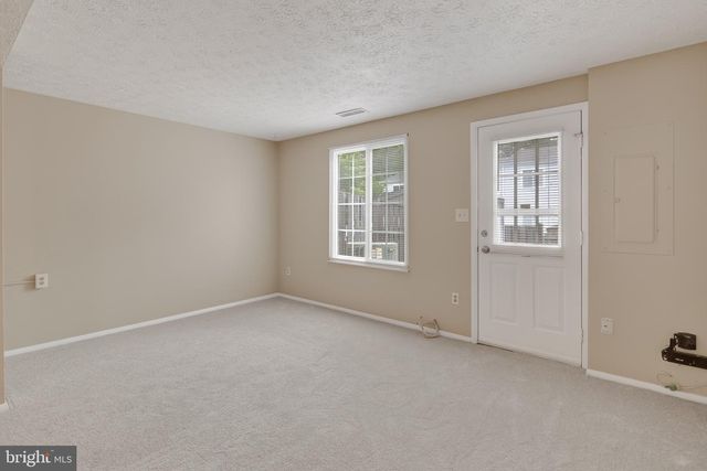 8741 SUSQUEHANNA ST, Lorton, VA 22079