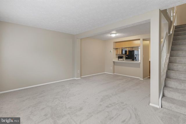 8741 SUSQUEHANNA ST, Lorton, VA 22079