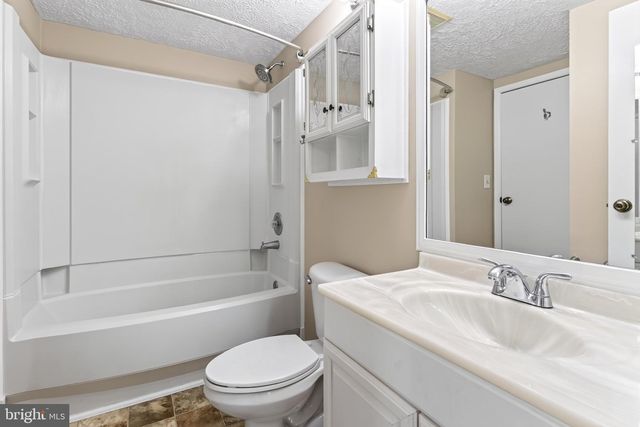 8741 SUSQUEHANNA ST, Lorton, VA 22079
