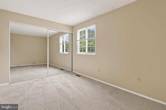 8741 SUSQUEHANNA ST, Lorton, VA 22079