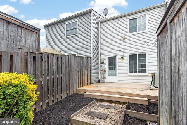8741 SUSQUEHANNA ST, Lorton, VA 22079