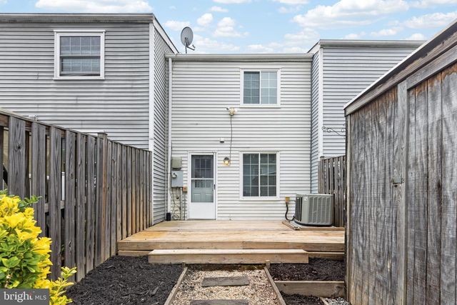 8741 SUSQUEHANNA ST, Lorton, VA 22079