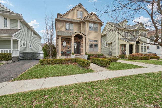 1335 Webster Street, Birmingham, MI 48009