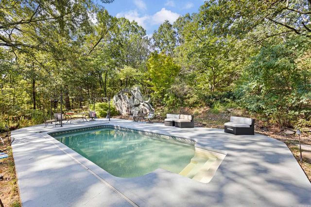 53 64 75 Pawpaw Bend Road, Morrilton, AR 72110