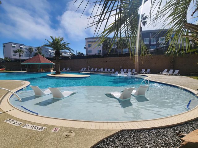9520 Seawall Boulevard 233, Galveston, TX 77554
