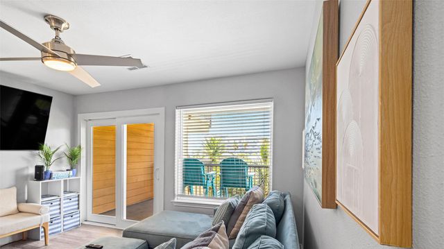 9520 Seawall Boulevard 233, Galveston, TX 77554