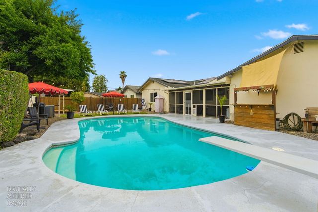 1701 Maywood Ave, Manteca, CA 95336