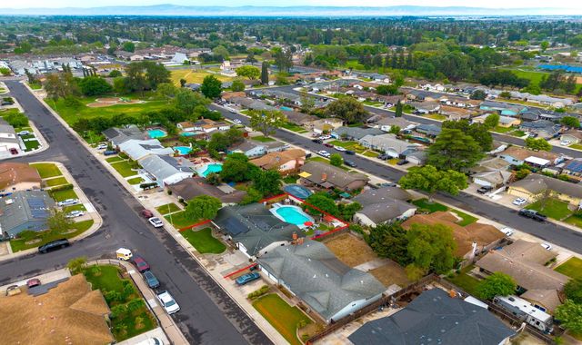 1701 Maywood Ave, Manteca, CA 95336