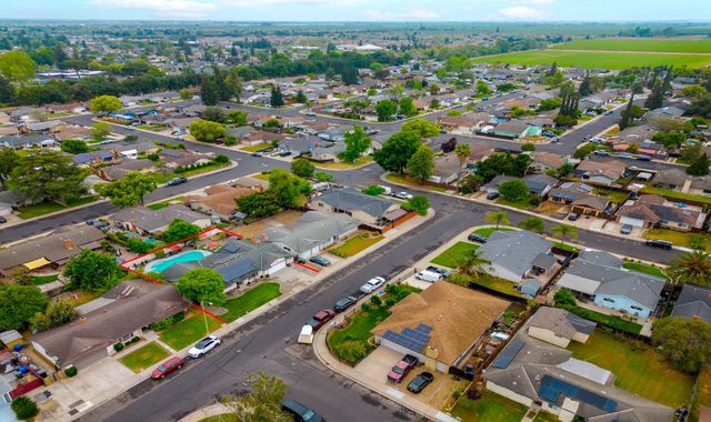 1701 Maywood Ave, Manteca, CA 95336