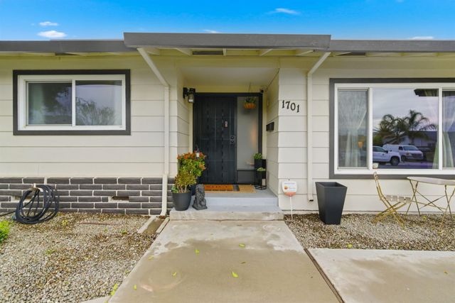 1701 Maywood Ave, Manteca, CA 95336