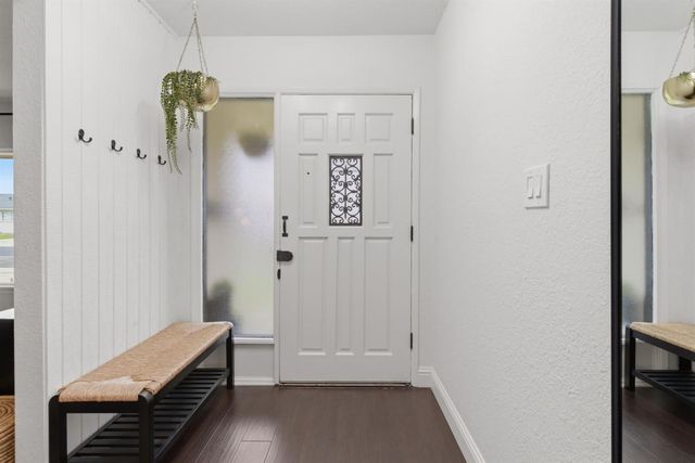 1701 Maywood Ave, Manteca, CA 95336