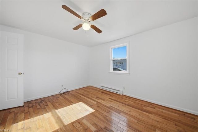 9513 6th Bay ST, Norfolk, VA 23518