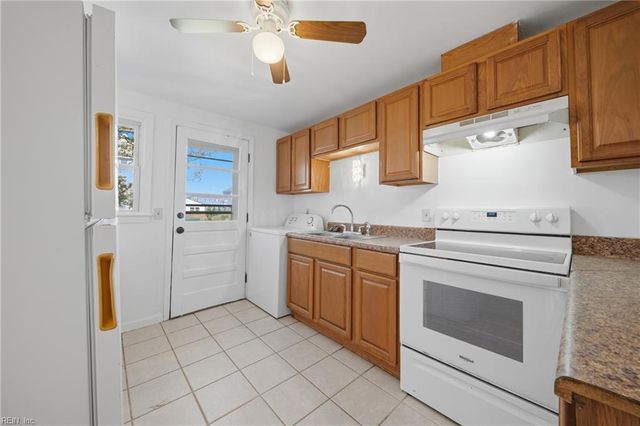 9513 6th Bay ST, Norfolk, VA 23518