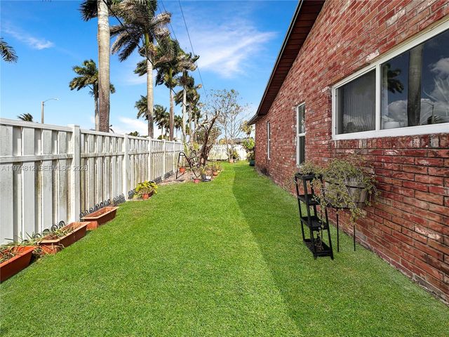 11501 NW 41st St, Sunrise, FL 33323