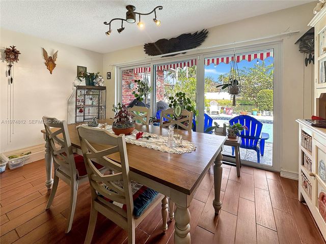 11501 NW 41st St, Sunrise, FL 33323