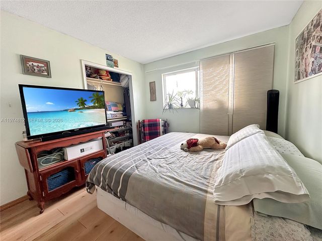 11501 NW 41st St, Sunrise, FL 33323