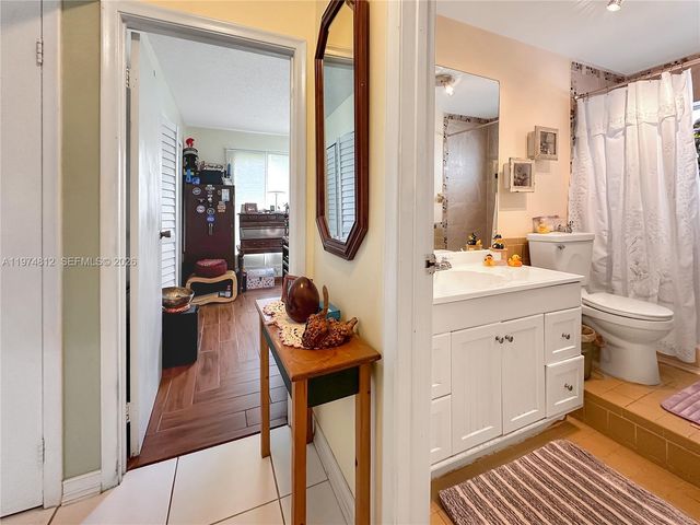 11501 NW 41st St, Sunrise, FL 33323