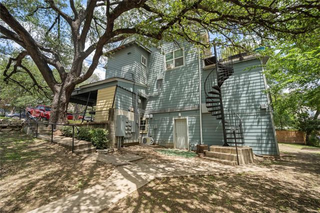 201 W 31st ST A, Austin, TX 78705