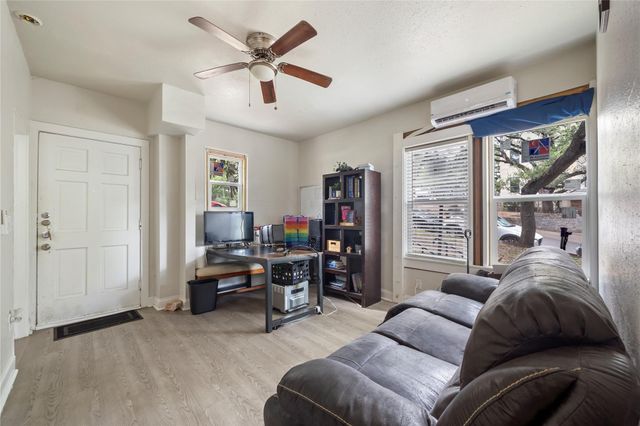 201 W 31st ST A, Austin, TX 78705